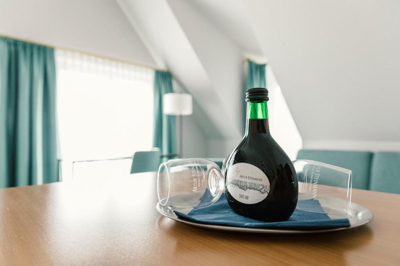 Weingut Pastoriushaus - Artur Steinmann Otel Sommerhausen Dış mekan fotoğraf